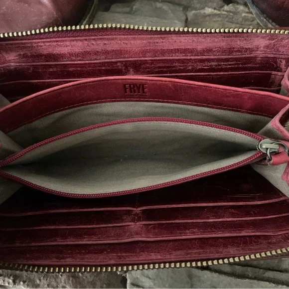 Frye Melissa Zip Around Wallet Distressed Leather -Burnt Apple- $158 - Picture 8 of 15